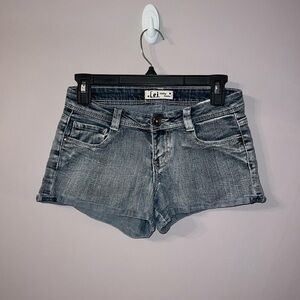 Blue booty Jean shorts L.E.I Ashely Lourise Juniors 3